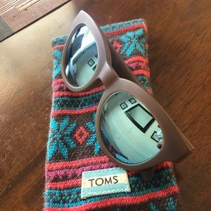 TOMS Sunglasses
